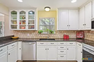 7511 N Lakeview Dr, Salado, TX 76571 - Photo 17