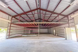 90 Honey Dr, Victoria, TX 77904 - Photo 13