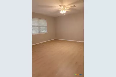 482 Kerlick Lane, New Braunfels, TX 78130 - Photo 7