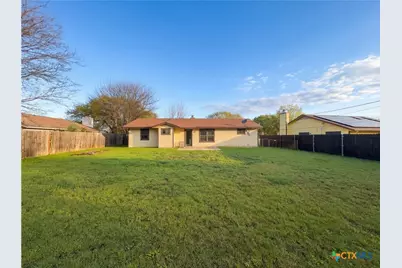 908 Hackberry Street, Copperas Cove, TX 76522 - Photo 5