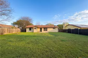 908 Hackberry St, Copperas Cove, TX 76522 - Photo 5