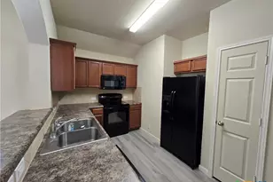 3428 Zachary St, Seguin, TX 78155 - Photo 5