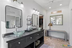 121 Lakeside Dr, Seguin, TX 78155 - Photo 23