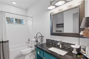 121 Lakeside Dr, Seguin, TX 78155 - Photo 27