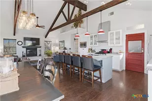 121 Lakeside Dr, Seguin, TX 78155 - Photo 11