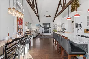 121 Lakeside Dr, Seguin, TX 78155 - Photo 5