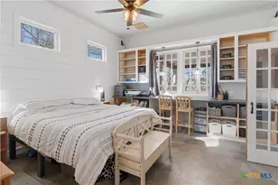 121 Lakeside Dr, Seguin, TX 78155 - Photo 35