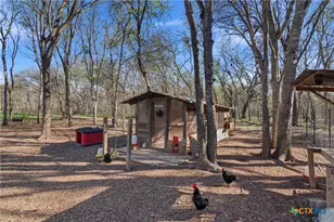 121 Lakeside Dr, Seguin, TX 78155 - Photo 33