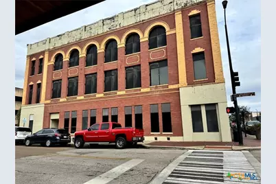 121 S Main Street #203, Victoria, TX 77901 - Photo 3