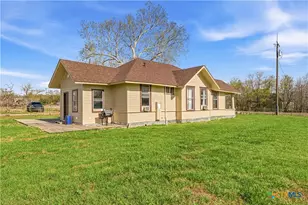 119 County Rd 3007, Lott, TX 76656 - Photo 19