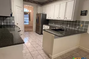 204 Windy Way Dr, Victoria, TX 77904 - Photo 9