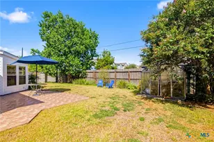 204 Windy Way Dr, Victoria, TX 77904 - Photo 43