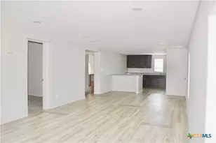 2051 Indian Hills Dr, Spring Branch, TX 78070 - Photo 7