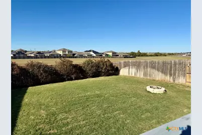 408 Bedford Falls Lane, Jarrell, TX 76537 - Photo 17