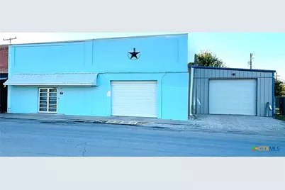 316 S Main Street, Seadrift, TX 77983 - Photo 1