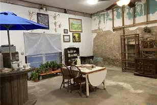 316 S Main St, Seadrift, TX 77983 - Photo 11