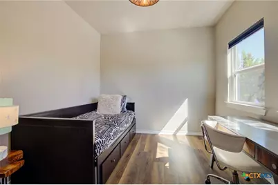 1577 Whispering Hills Drive, Canyon Lake, TX 78133 - Photo 27