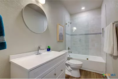 1577 Whispering Hills Drive, Canyon Lake, TX 78133 - Photo 25