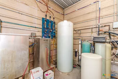 806 N Avenue G, Shiner, TX 77984 - Photo 23