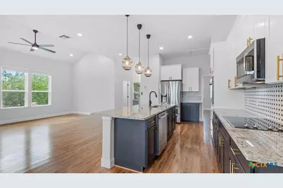 3225 Hawthorne Road, Spring Branch, TX 78070 - Photo 5