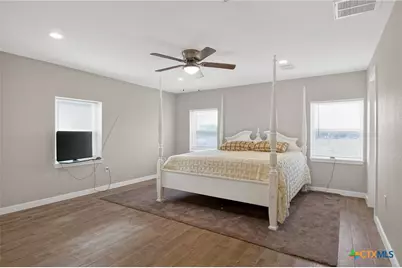 617 Bartlett, Victoria, TX 77905 - Photo 15