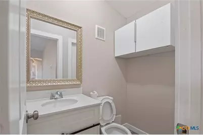 617 Bartlett, Victoria, TX 77905 - Photo 25