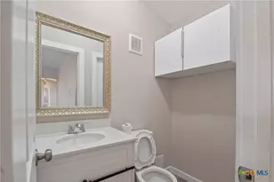 617 Bartlett, Victoria, TX 77905 - Photo 25