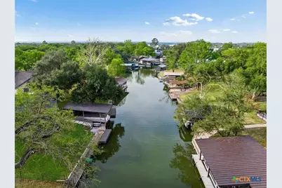 119 Robin Road, Highland Haven, TX 78654 - Photo 5