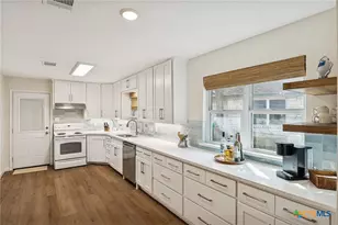 119 Robin Rd, Highland Haven, TX 78654 - Photo 15