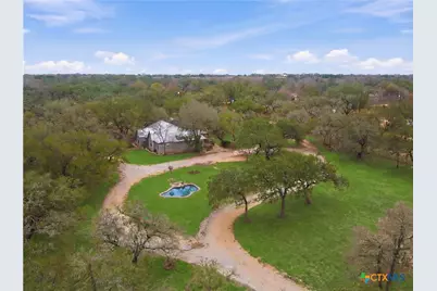 561 County Road 785, Natalia, TX 78059 - Photo 37