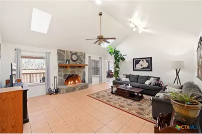 561 County Road 785, Natalia, TX 78059 - Photo 11