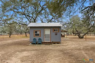 561 Co Rd 785, Natalia, TX 78059 - Photo 31