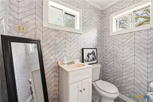 561 Co Rd 785, Natalia, TX 78059 - Photo 35