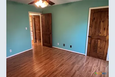 401 Shiloh Drive, Victoria, TX 77904 - Photo 17