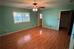 401 Shiloh Dr, Victoria, TX 77904 - Photo 27