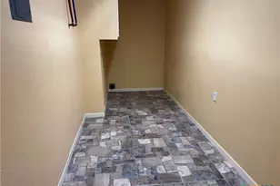 401 Shiloh Dr, Victoria, TX 77904 - Photo 15