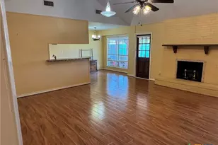 401 Shiloh Dr, Victoria, TX 77904 - Photo 5