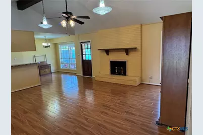 401 Shiloh Drive, Victoria, TX 77904 - Photo 7