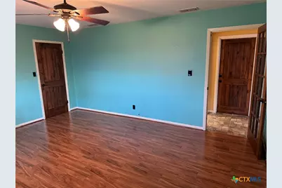 401 Shiloh Drive, Victoria, TX 77904 - Photo 11