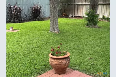 401 Shiloh Drive, Victoria, TX 77904 - Photo 31