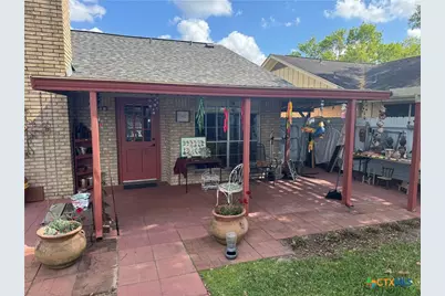 401 Shiloh Drive, Victoria, TX 77904 - Photo 3