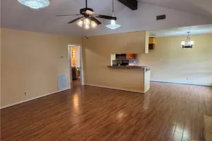 401 Shiloh Dr, Victoria, TX 77904 - Photo 5