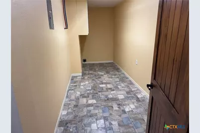 401 Shiloh Drive, Victoria, TX 77904 - Photo 15