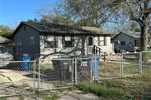 1840 Katy St, New Braunfels, TX 78130 - Photo 1