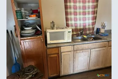 1840 Katy Street, New Braunfels, TX 78130 - Photo 9