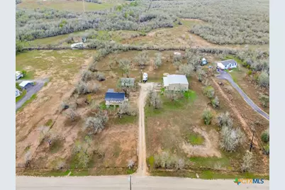 813 Pleasant Acres Drive, Seguin, TX 78155 - Photo 3