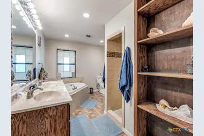 813 Pleasant Acres Drive, Seguin, TX 78155 - Photo 11