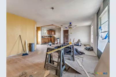 813 Pleasant Acres Drive, Seguin, TX 78155 - Photo 21