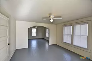 875 Porter St, New Braunfels, TX 78130 - Photo 7