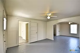 875 Porter St, New Braunfels, TX 78130 - Photo 9